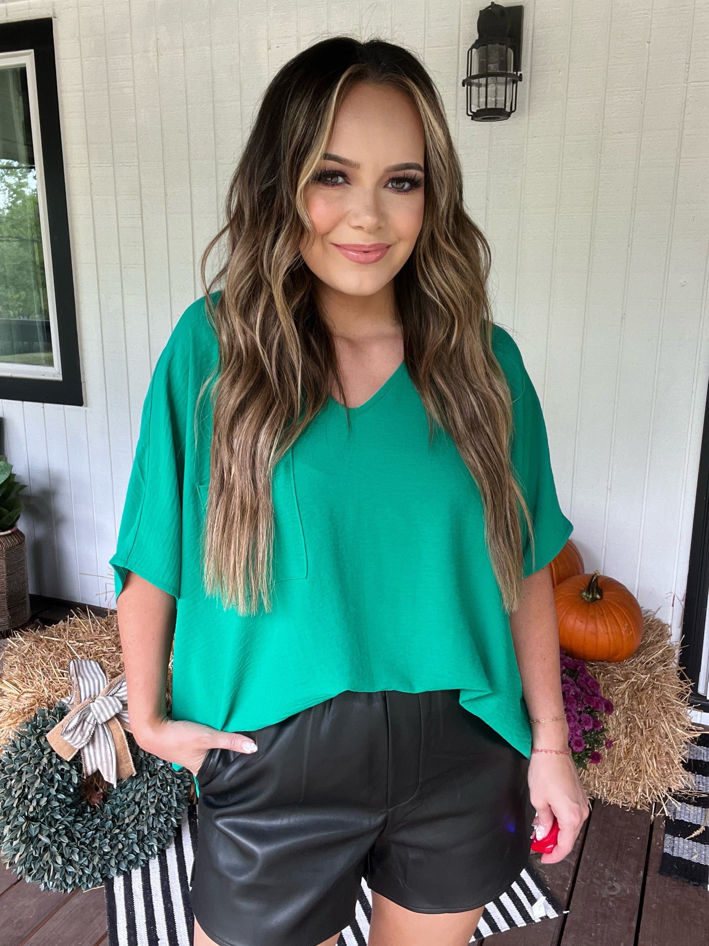 Airflow V-Neck Basic Top